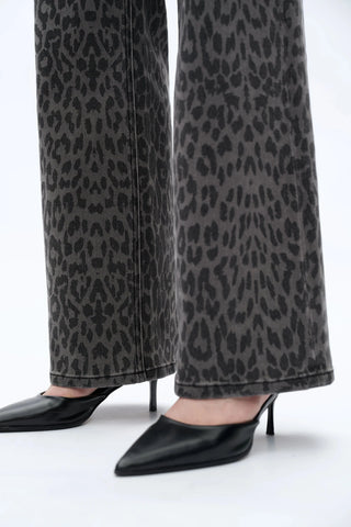 Bayeas Leopard Print Wide-Leg Jeans