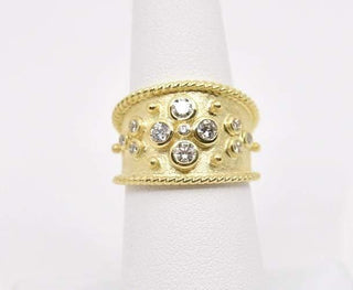 14k Ring with .68 pts Diamonds